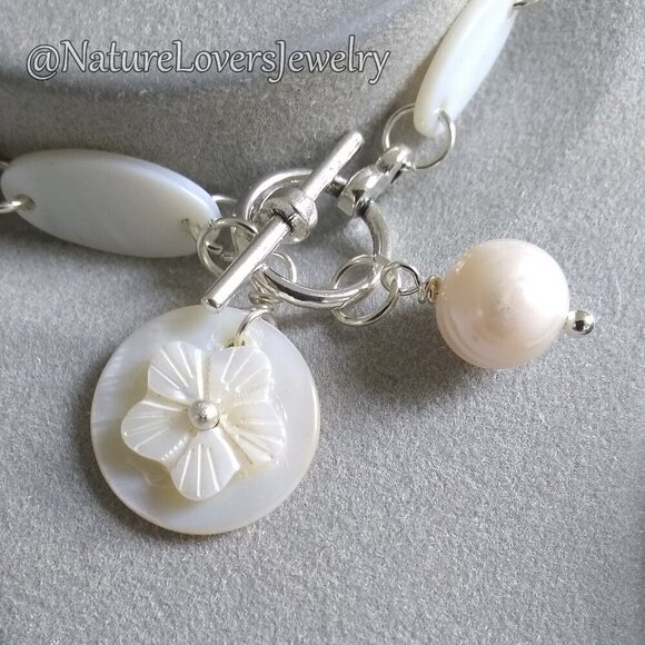 Mother of Pearl Bracelet | Genuine Freshwater Pearl | Feminine Dainty & Handmade - Picture 3 of 10